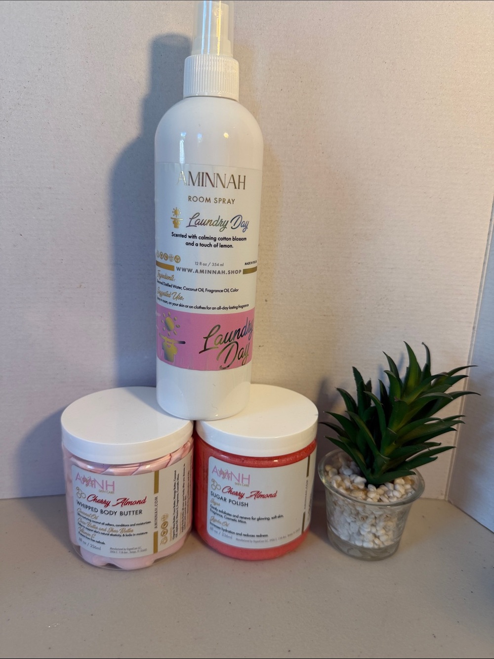 #4 Aminnah Body Bundle 
Room Spray
Body Butter 
Sugar Scrub